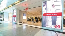 <b>5. </b>Biggest H&M Store in the World Now Open in The Avenues Kuwait