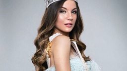 <b>5. </b>Miss Lebanon 2018 Maya Reaidy Shared Disappointment After Miss Universe