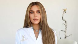 <b>4. </b>Dr. Kholoud Opens her Beauty Clinic in Kuwait