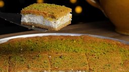 <b>1. </b>How to Prepare Maamoul Mad B Ashta Oriental Sweet