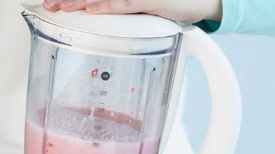 Here is the right way to wash your blender