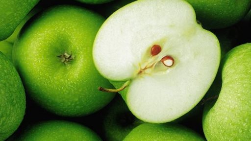 Discover the relation between apples and your eyes health