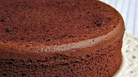 An Easy and Perfect Sponge Chocolate Cake Recipe