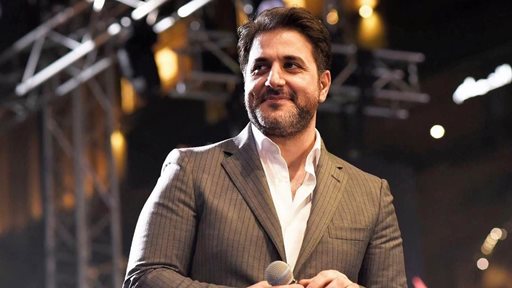 Melhem Zein Continues Concert after Horrible Car Accident