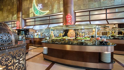 Relish the finest Iftar at Al Raha Beach Hotel