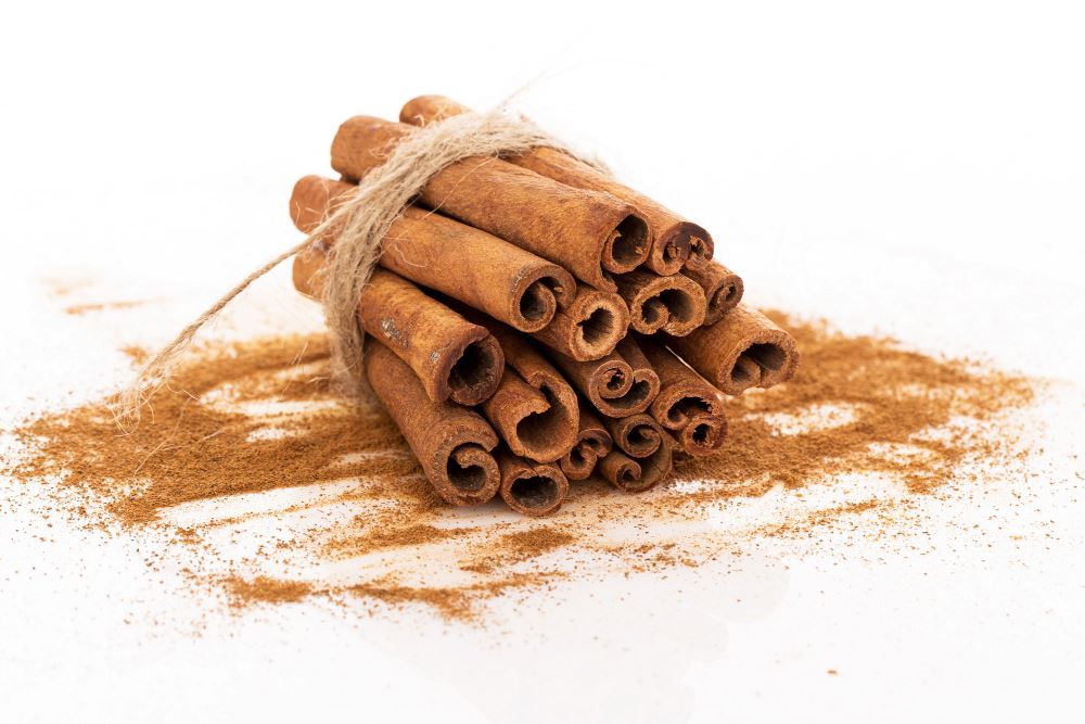 Precautions to Consider when Consuming Cinnamon